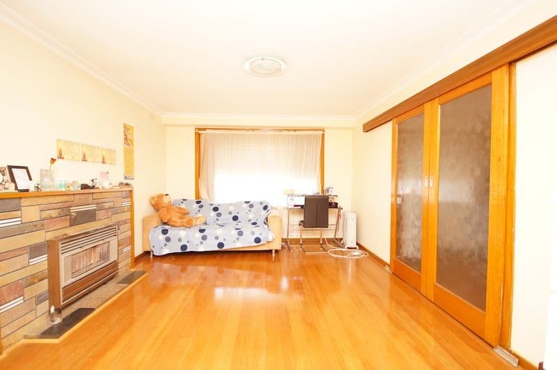 8 Mawson Avenue, Deer Park VIC 3023, Deer Park - Thumbnail 3