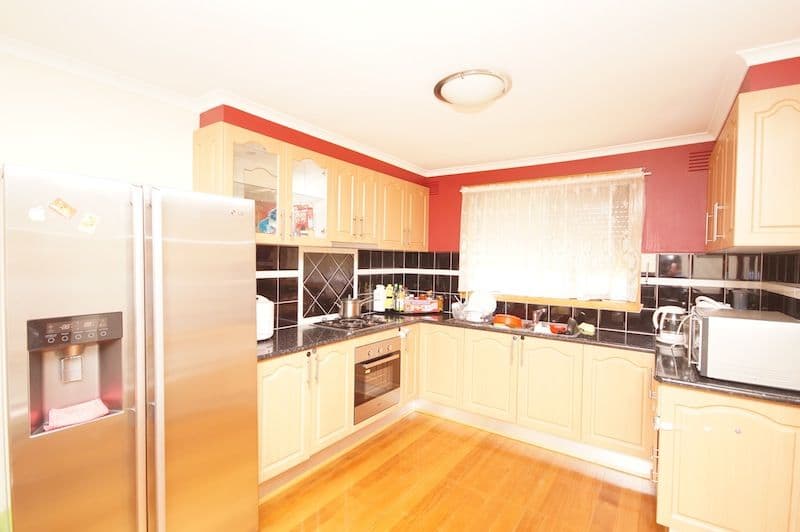 8 Mawson Avenue, Deer Park VIC 3023, Deer Park - Thumbnail 5