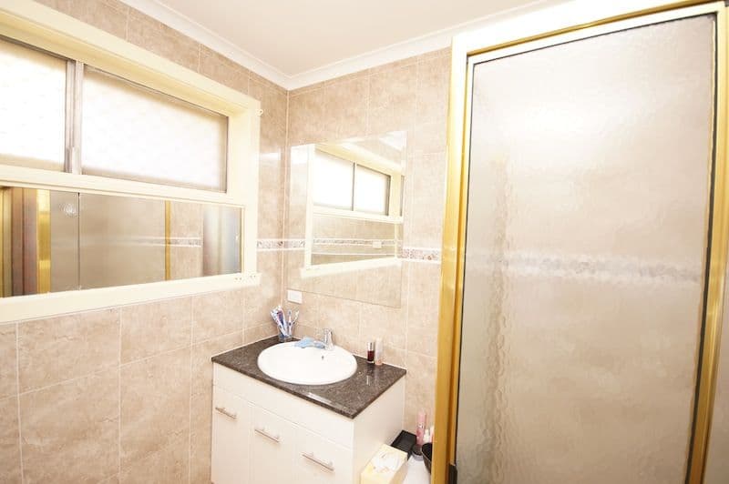 8 Mawson Avenue, Deer Park VIC 3023, Deer Park - Thumbnail 7