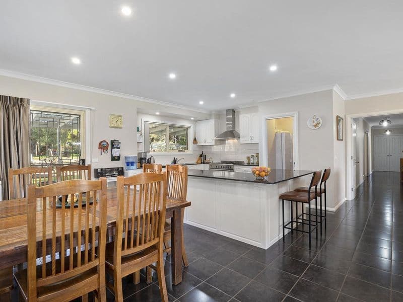 109 Picnic Road, Ararat VIC 3377, Ararat - Thumbnail 3