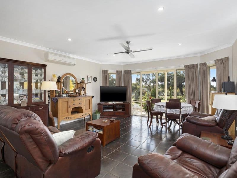 109 Picnic Road, Ararat VIC 3377, Ararat - Thumbnail 5