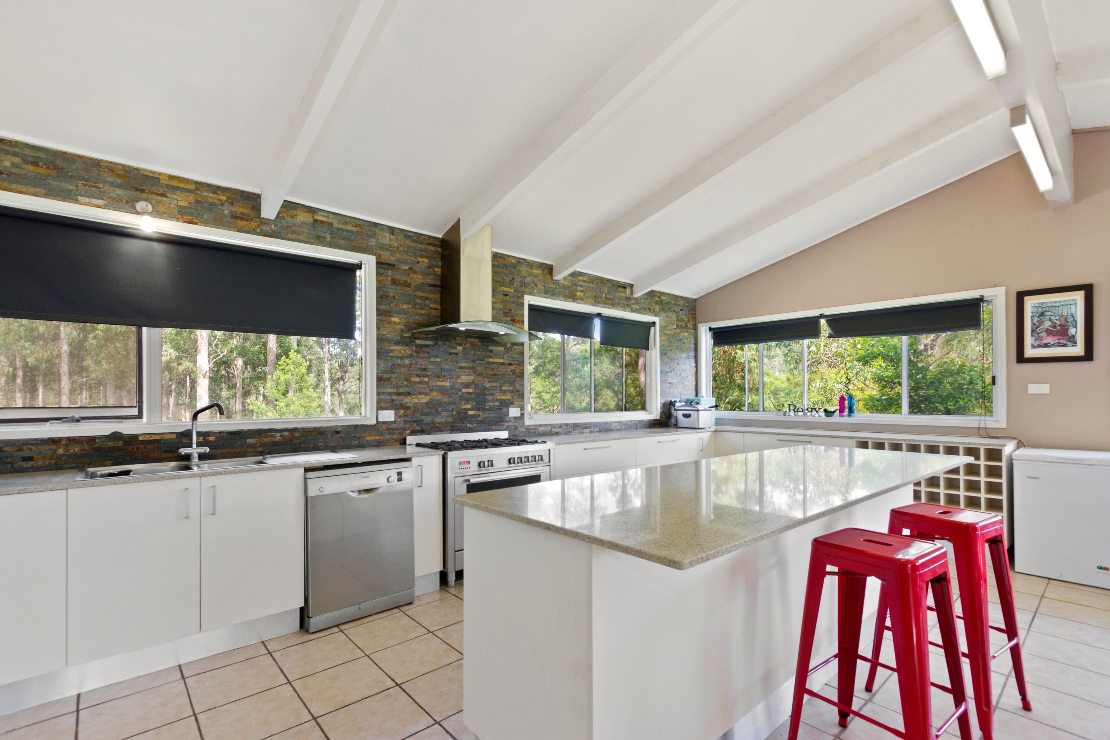 142 Goldfields Drive, Jeremadra - Image 1