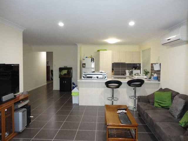 9 Skardon Crescent, BRASSALL QLD 4305, Brassall - Thumbnail 2