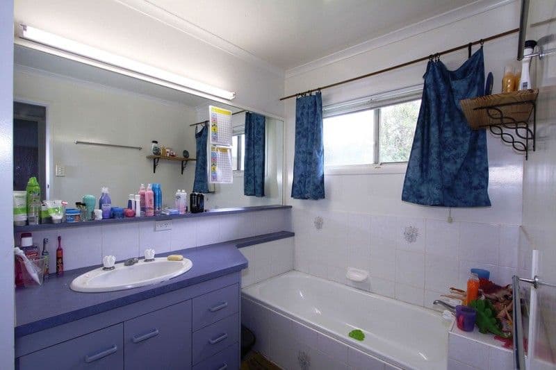 1 Barellan Parade, BUNDABERG EAST QLD 4670, Bundaberg East - Thumbnail 4