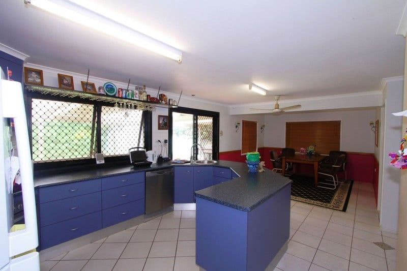 1 Barellan Parade, BUNDABERG EAST QLD 4670, Bundaberg East - Thumbnail 6