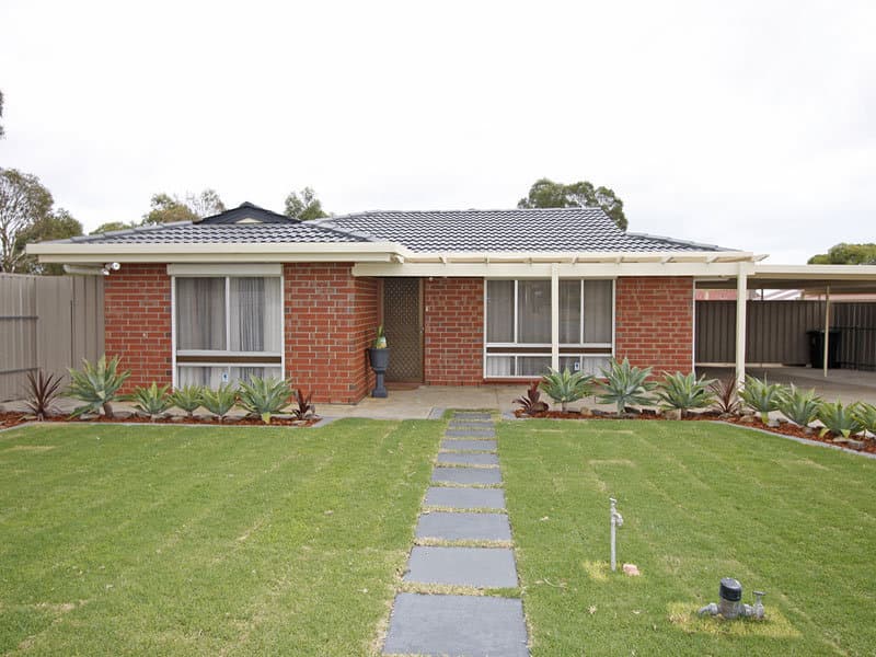 11 Rochester Street, Morphett Vale - Image 1