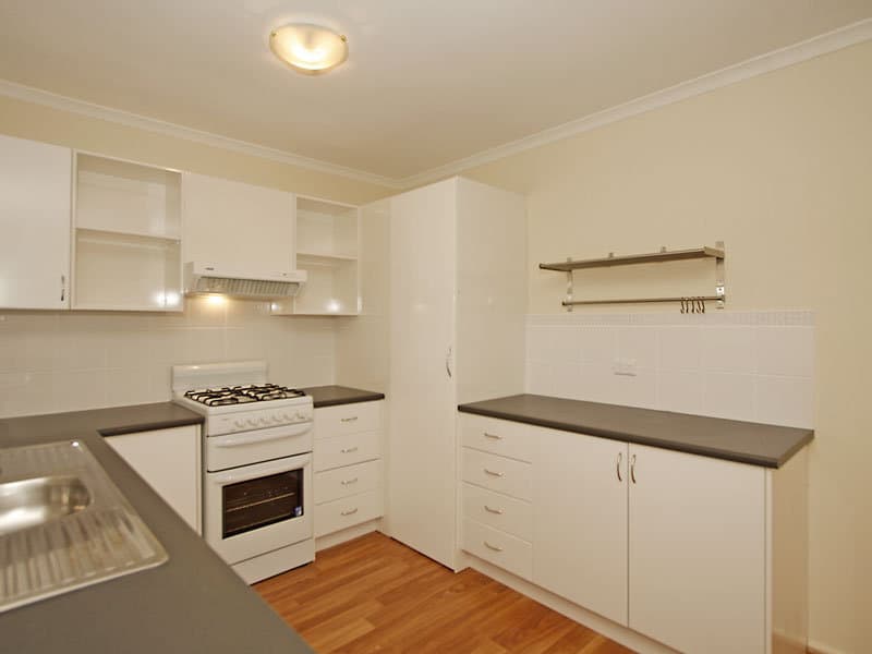 11 Rochester Street, Morphett Vale - Thumbnail 8