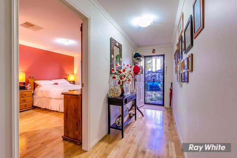 38 Fantail Crescent, Williams Landing VIC 3027, Williams Landing - Thumbnail 3