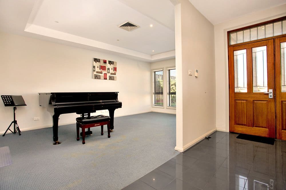 18 Emery Road, BEAUMONT HILLS NSW 2155, Beaumont Hills - Thumbnail 4