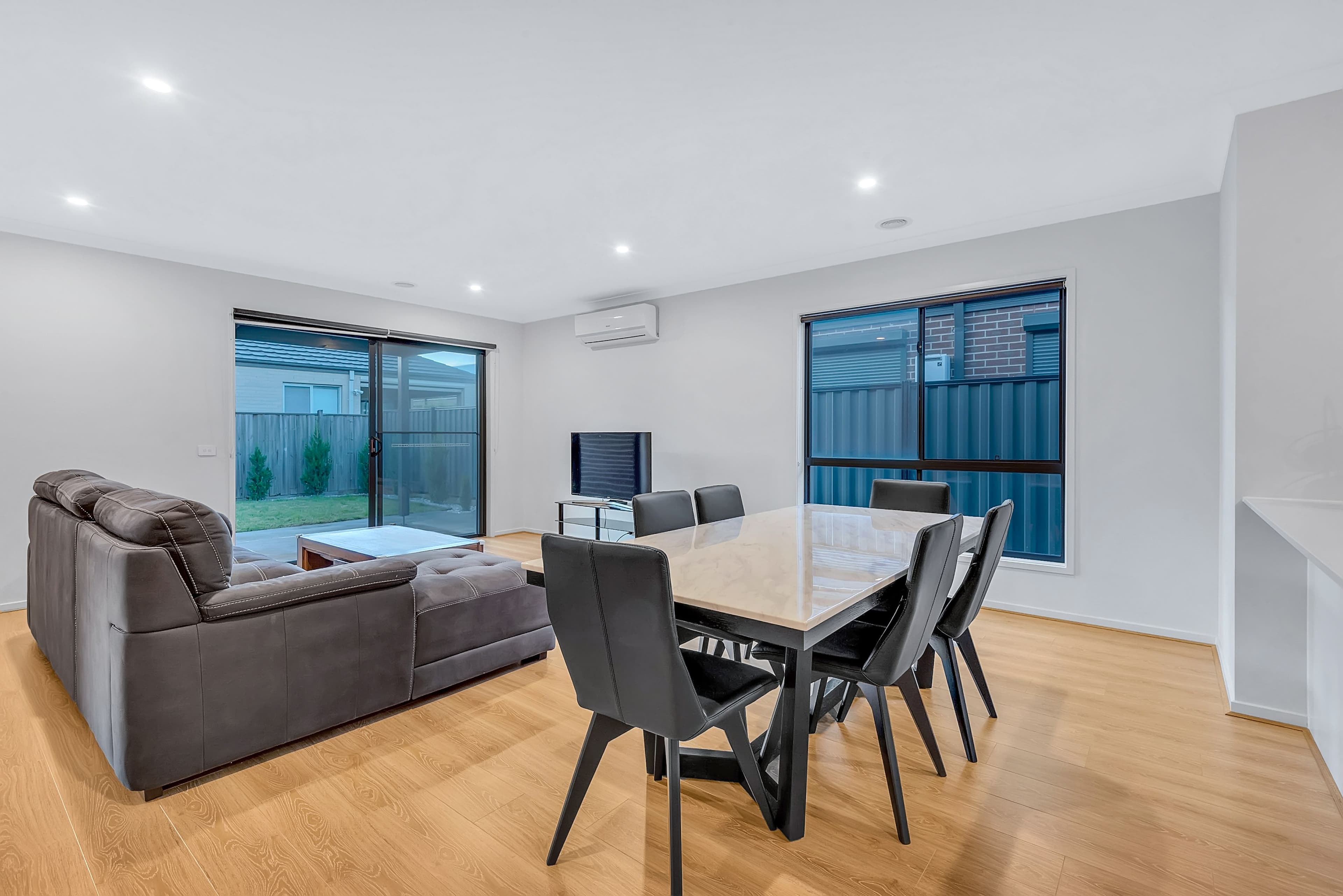 40 Gossia Avenue, Craigieburn VIC 3064, Craigieburn - Thumbnail 3