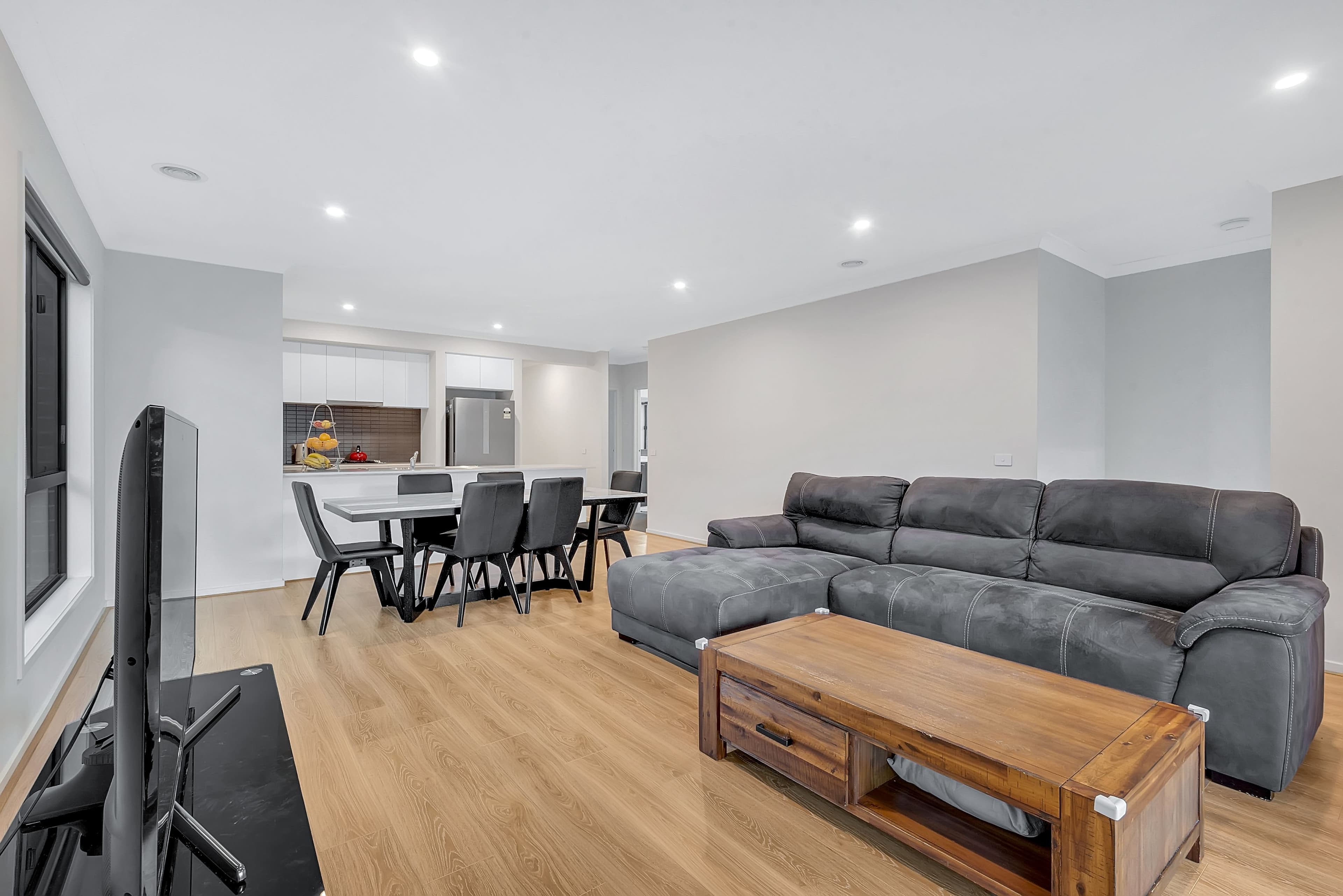 40 Gossia Avenue, Craigieburn VIC 3064, Craigieburn - Thumbnail 4