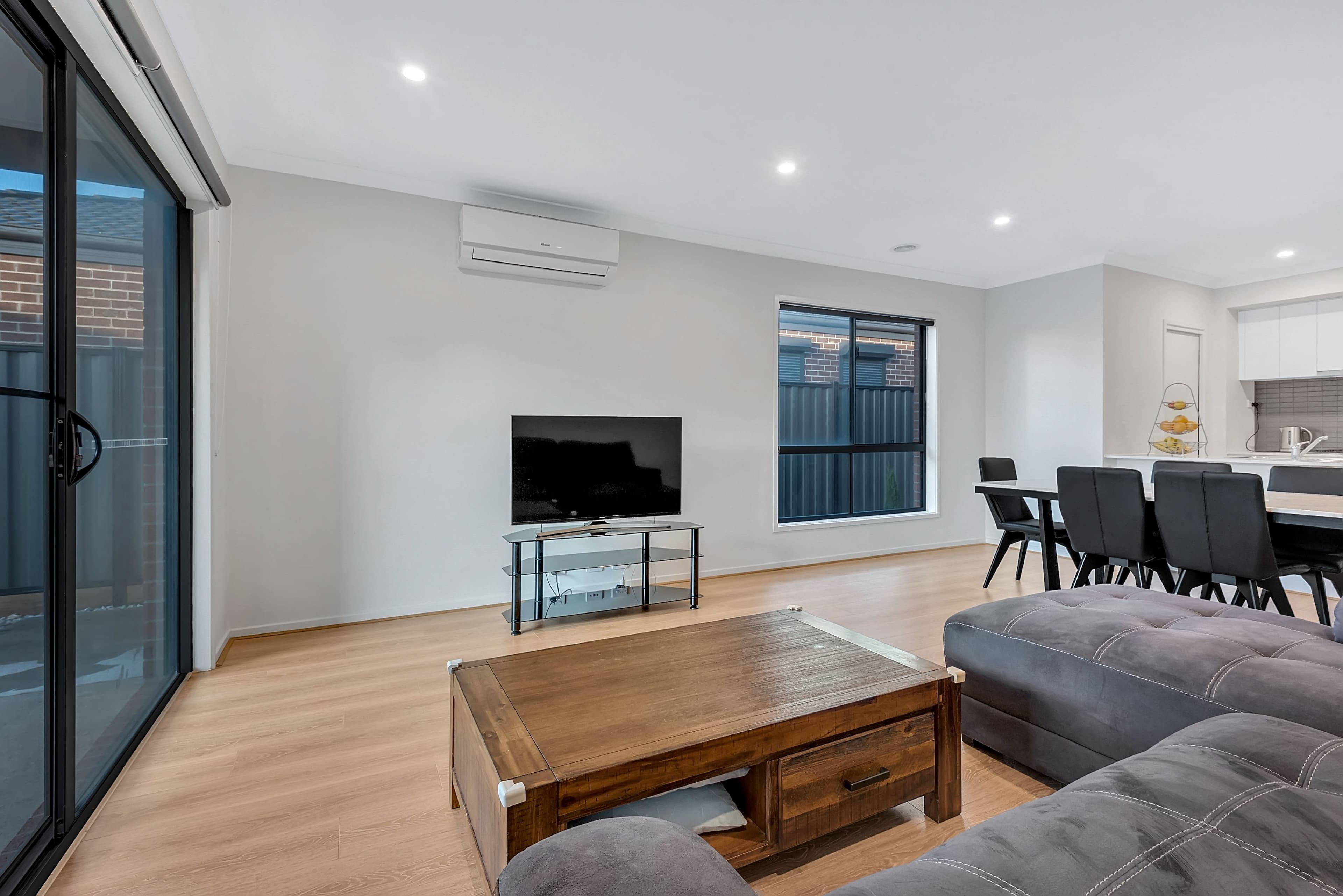 40 Gossia Avenue, Craigieburn VIC 3064, Craigieburn - Thumbnail 5