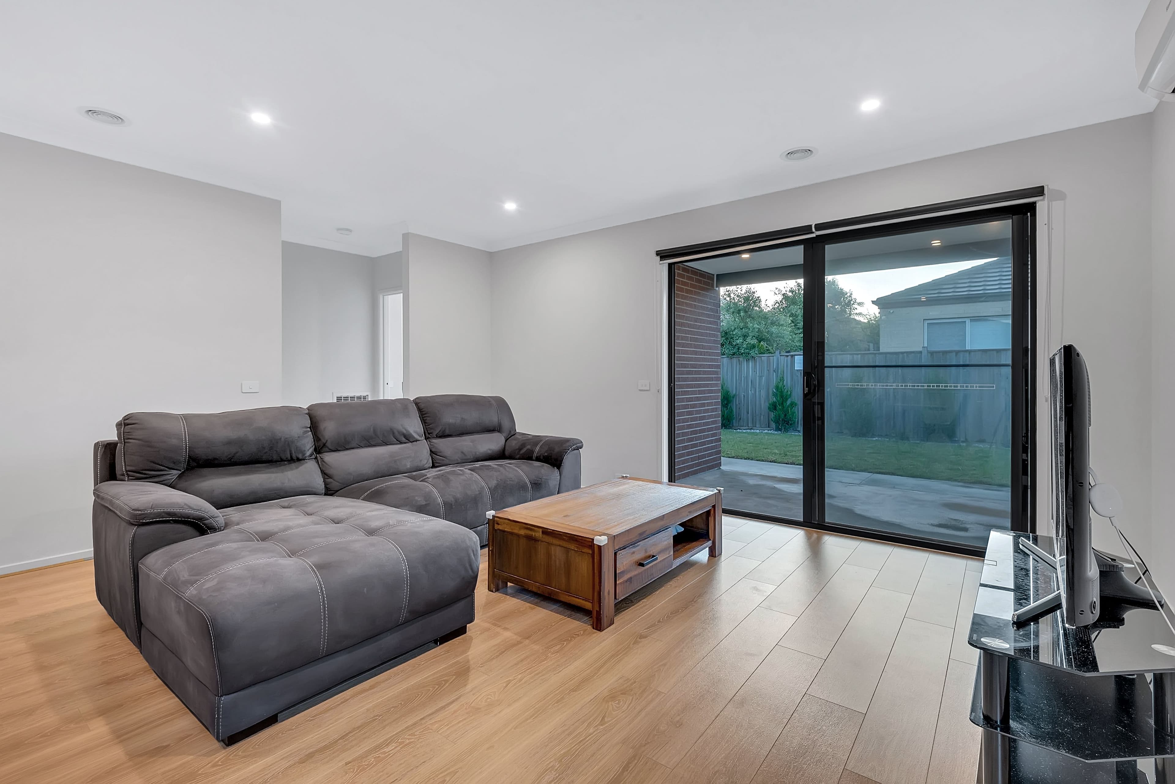 40 Gossia Avenue, Craigieburn VIC 3064, Craigieburn - Thumbnail 6
