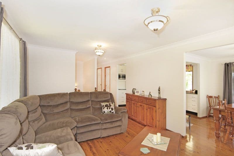 33 Mermaid Drive, BATEAU BAY NSW 2261, Bateau Bay - Thumbnail 5