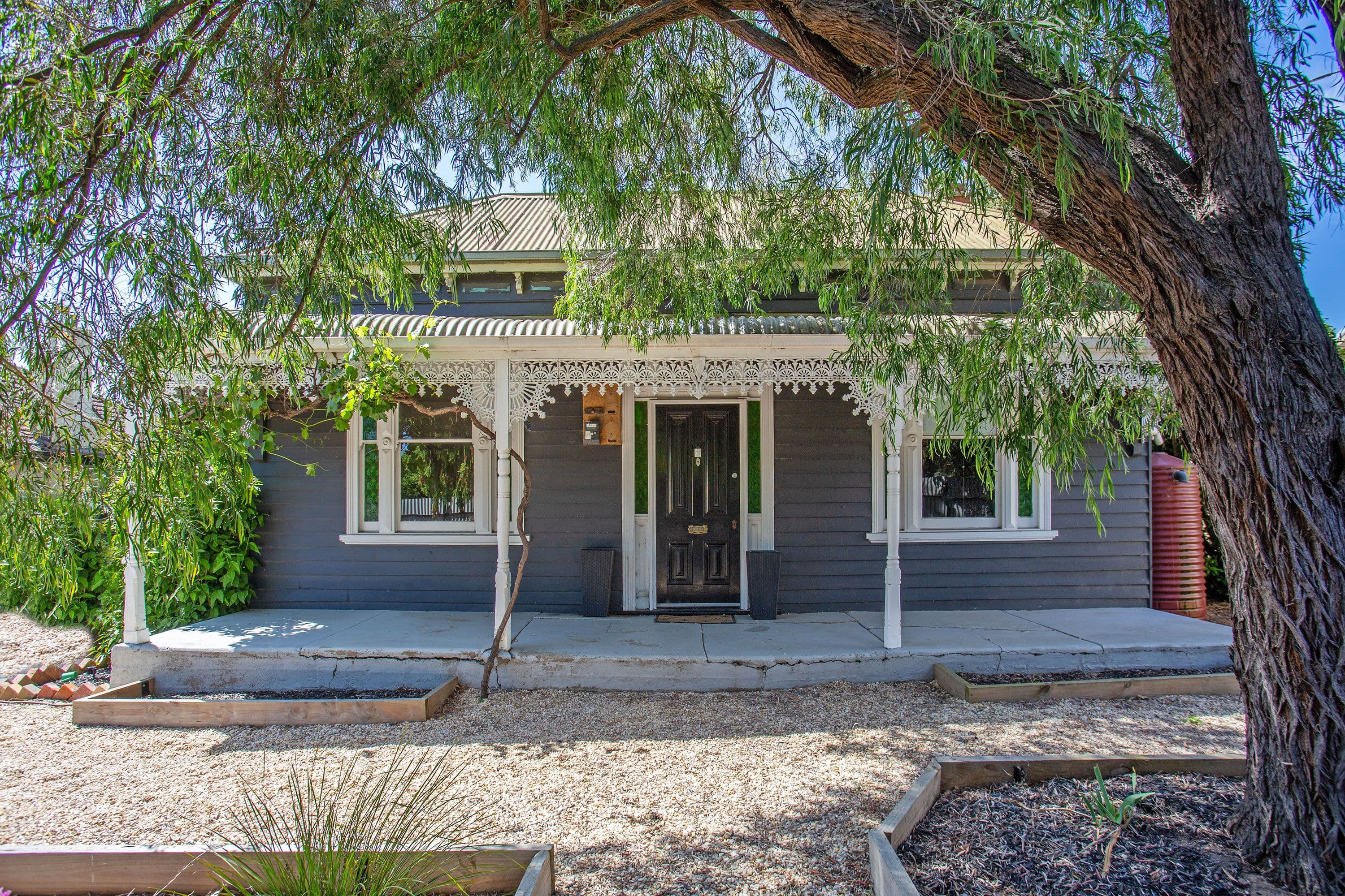 4 Vincent Street, Ararat VIC 3377, Ararat - Thumbnail 2