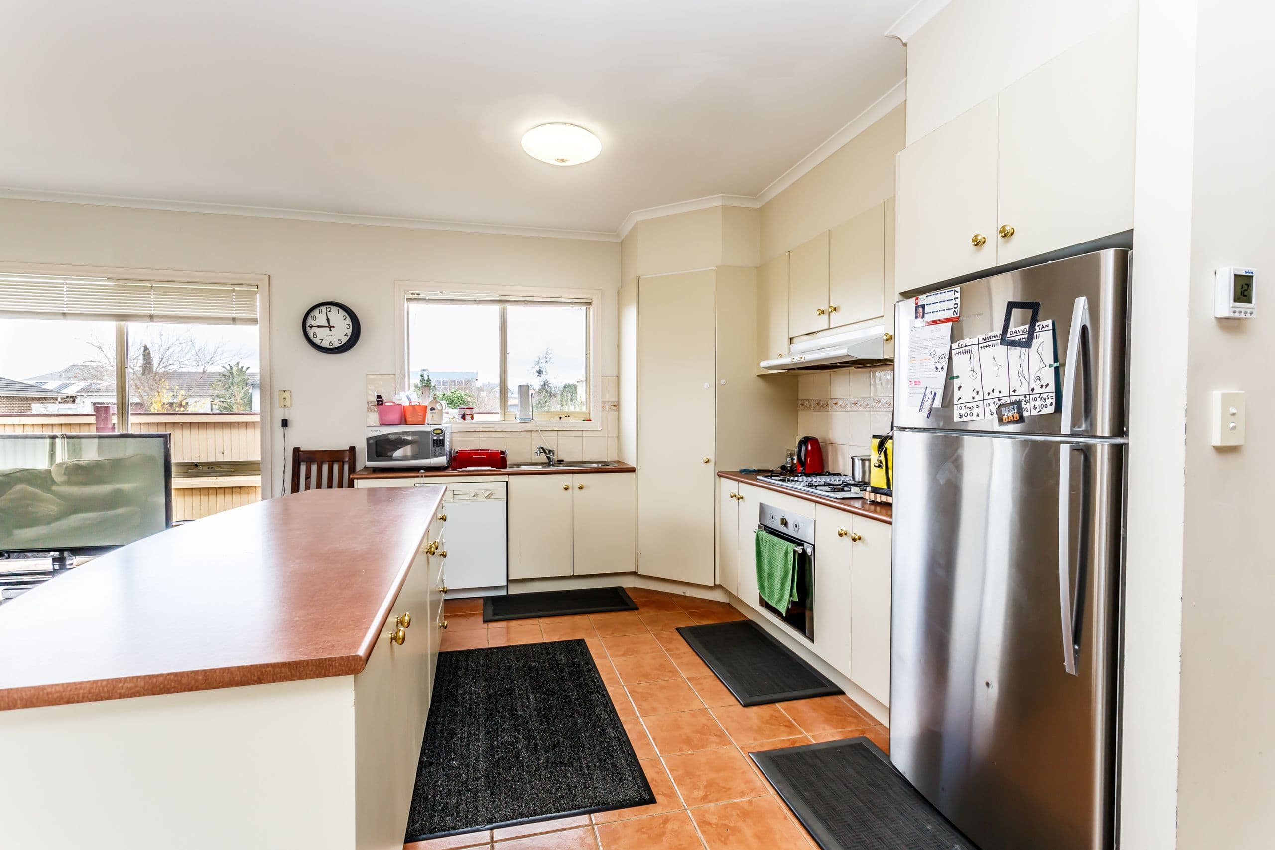 10 Risley Close, Caroline Springs VIC 3023, Caroline Springs - Thumbnail 2