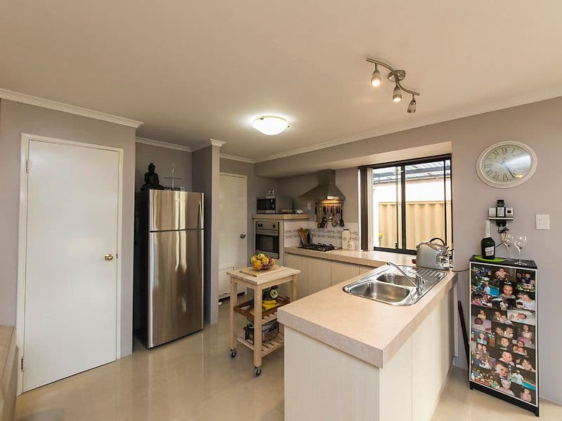 32 Kingia Way, Canning Vale WA 6155, Canning Vale - Thumbnail 3