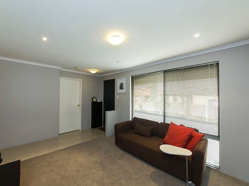 32 Kingia Way, Canning Vale WA 6155, Canning Vale - Thumbnail 7