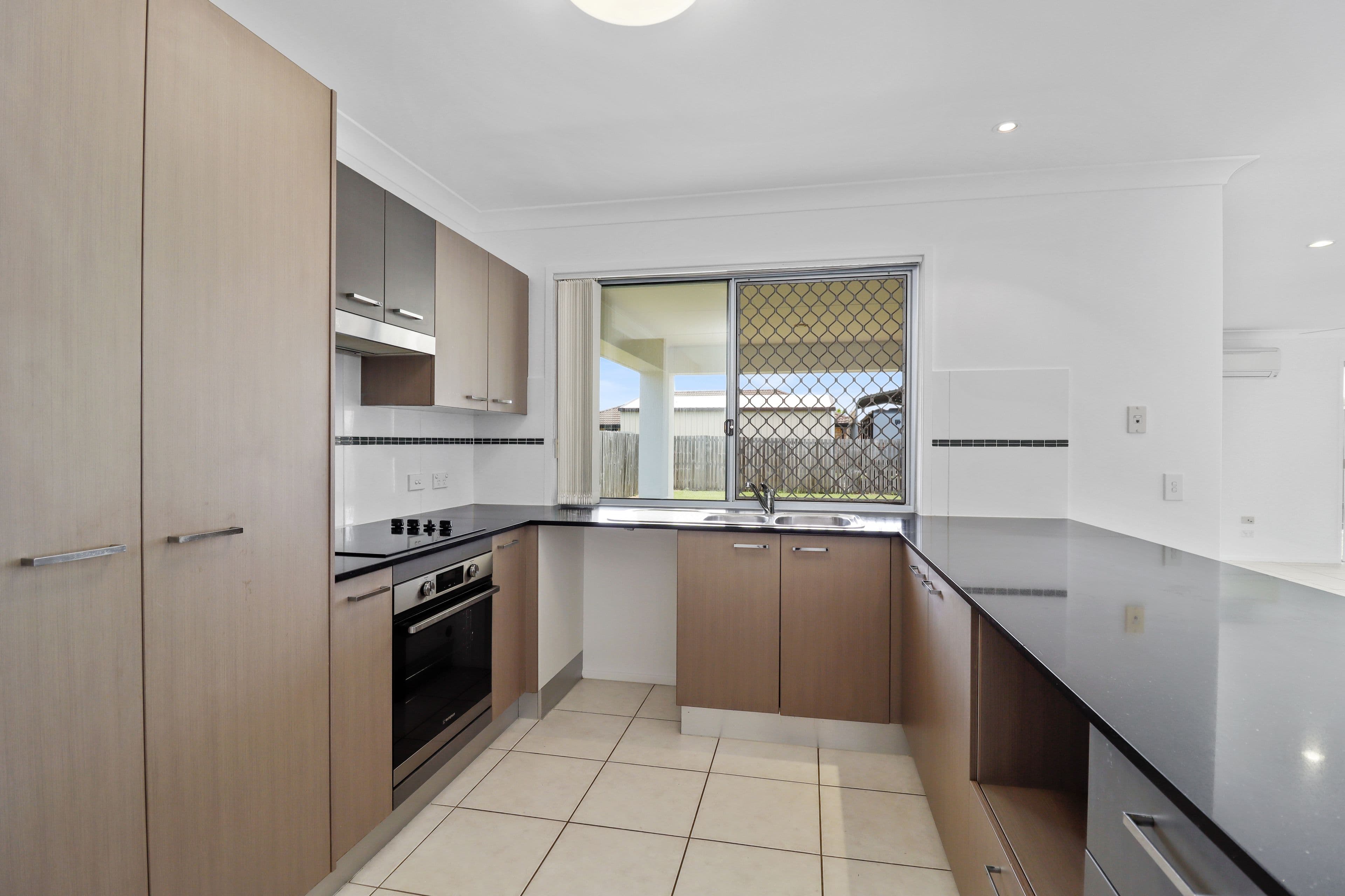 34 Endeavour Way, Eli Waters QLD 4655, Eli Waters - Thumbnail 4