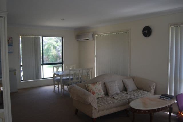 25 Vaucluse Street, FOREST LAKE QLD 4078, Forest Lake - Thumbnail 2