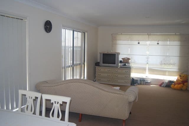25 Vaucluse Street, FOREST LAKE QLD 4078, Forest Lake - Thumbnail 5
