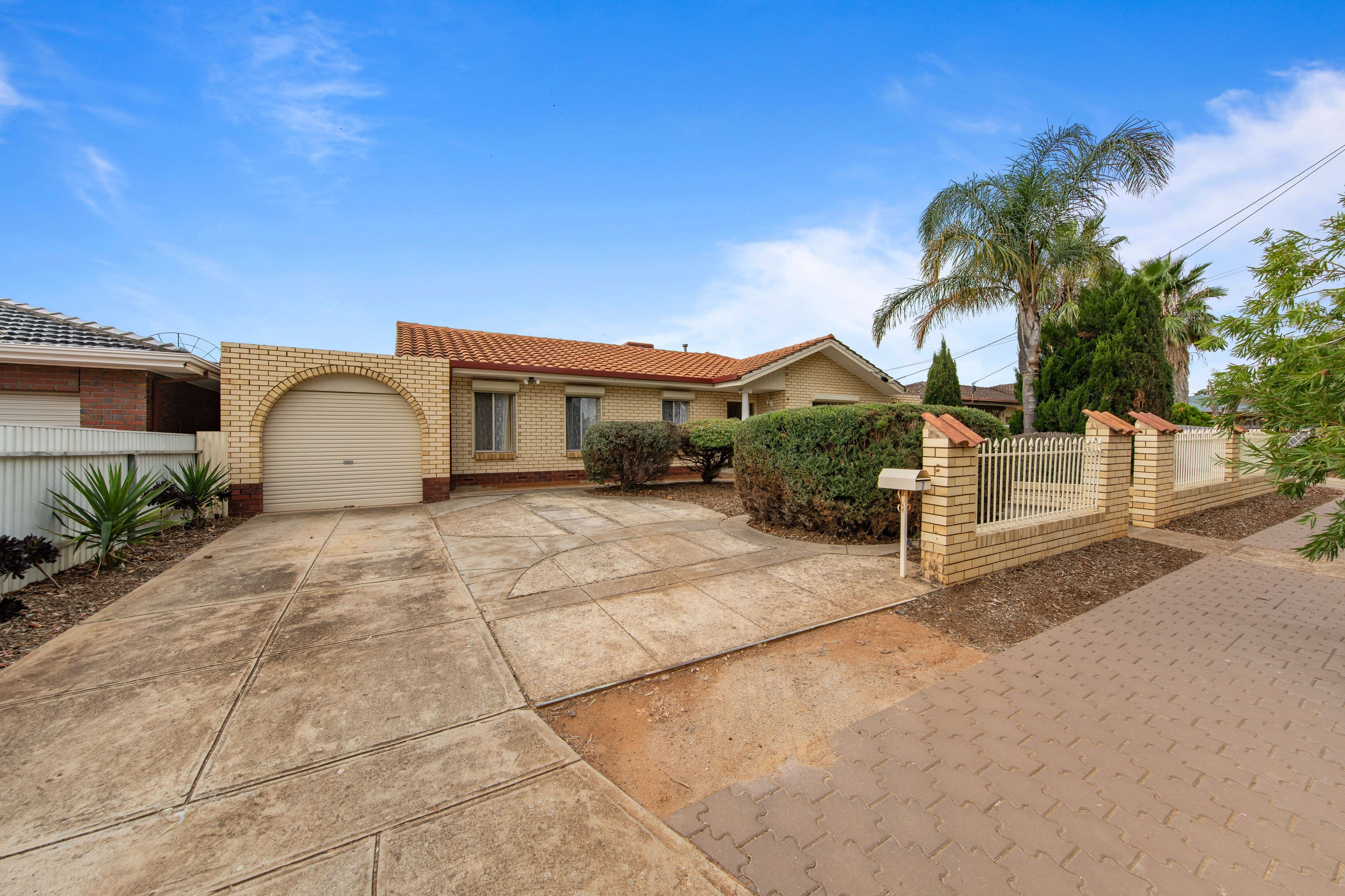 7 Emlyn Avenue, Salisbury SA 5108, Salisbury - Image 1