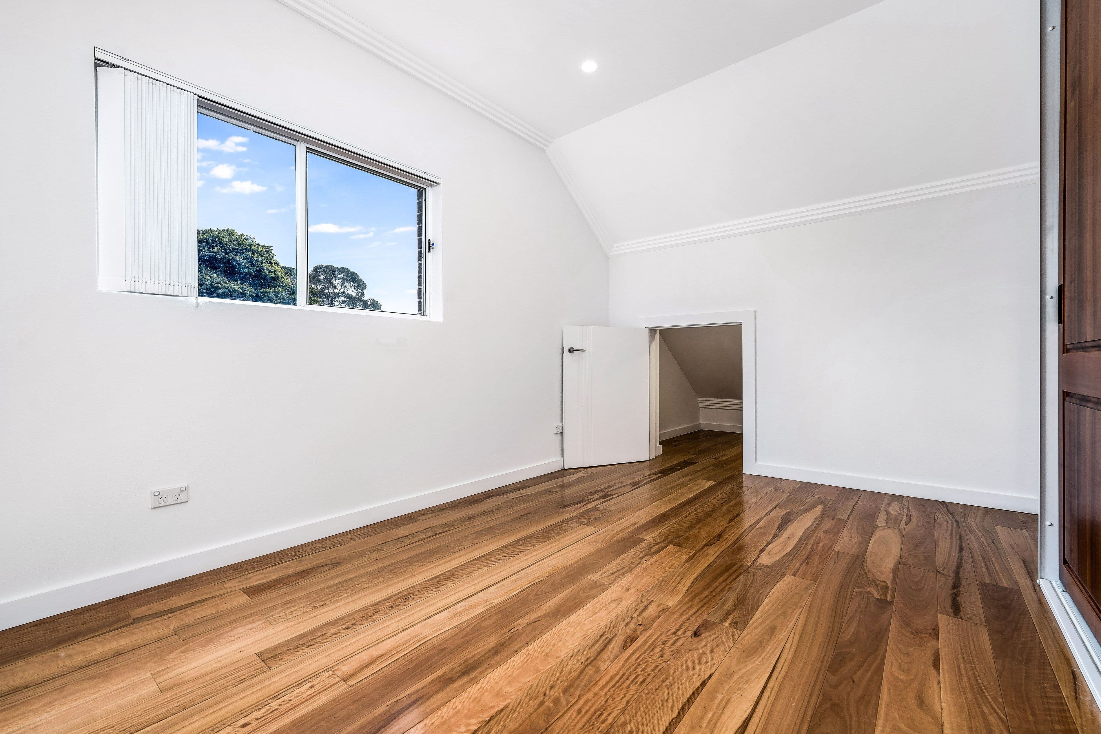 2 Lillian Road, Riverwood NSW 2210, Riverwood - Thumbnail 3
