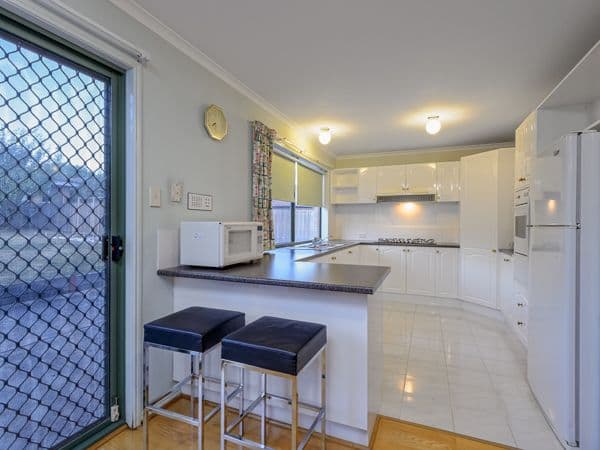 4 Cyril Street, BOX HILL SOUTH VIC 3128, Box Hill South - Thumbnail 5