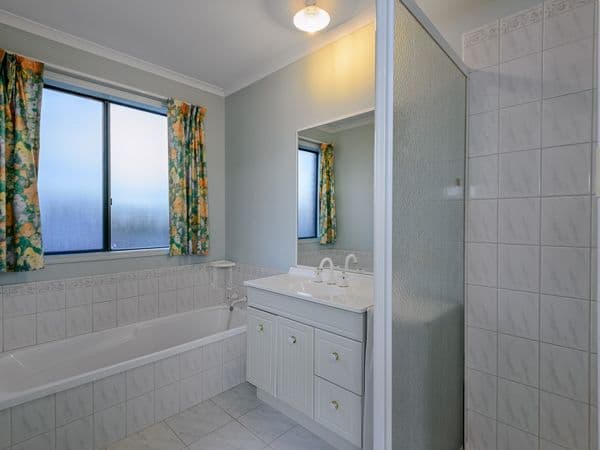4 Cyril Street, BOX HILL SOUTH VIC 3128, Box Hill South - Thumbnail 7