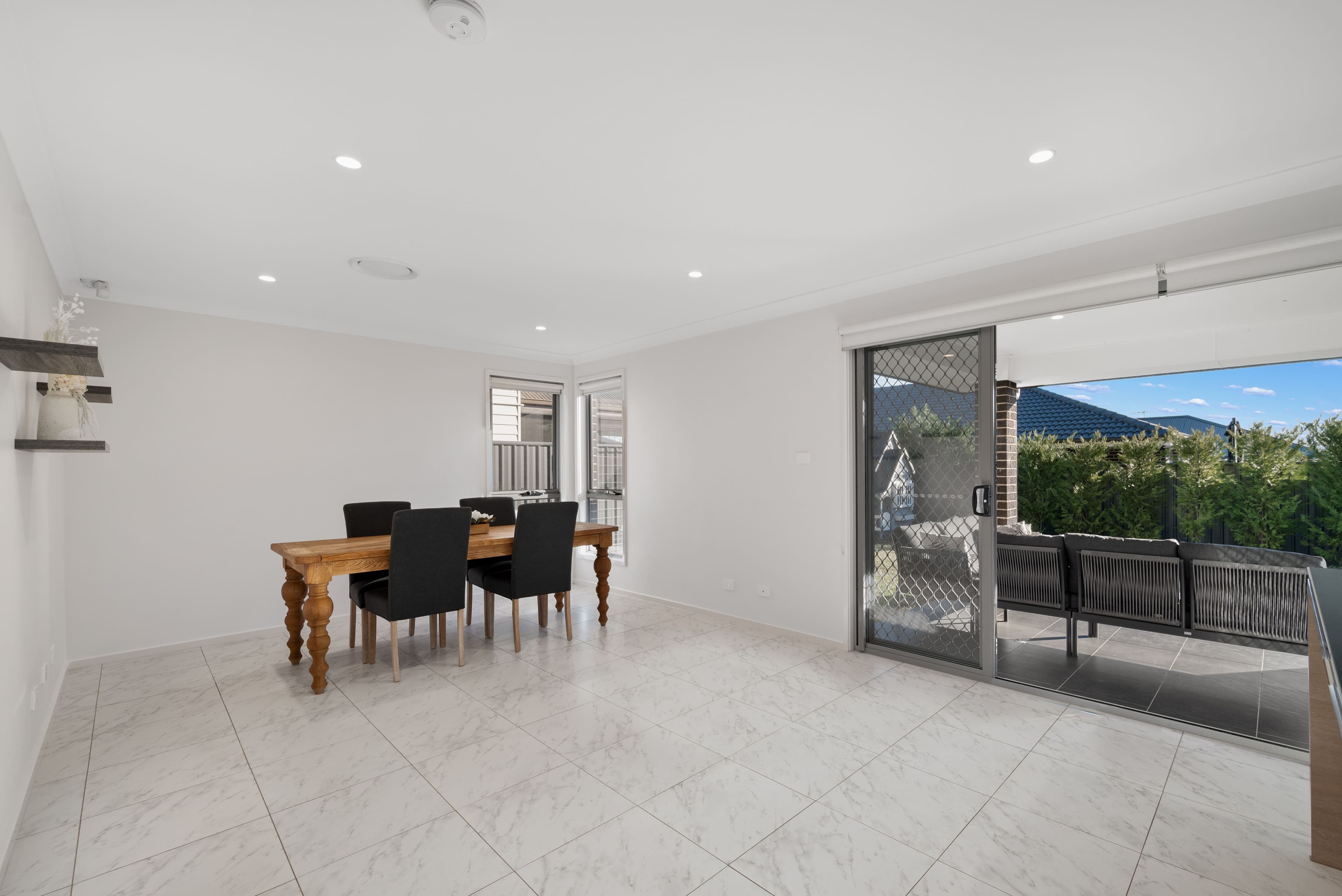 10 Waterglass Street, Spring Farm NSW 2570, Spring Farm - Thumbnail 3