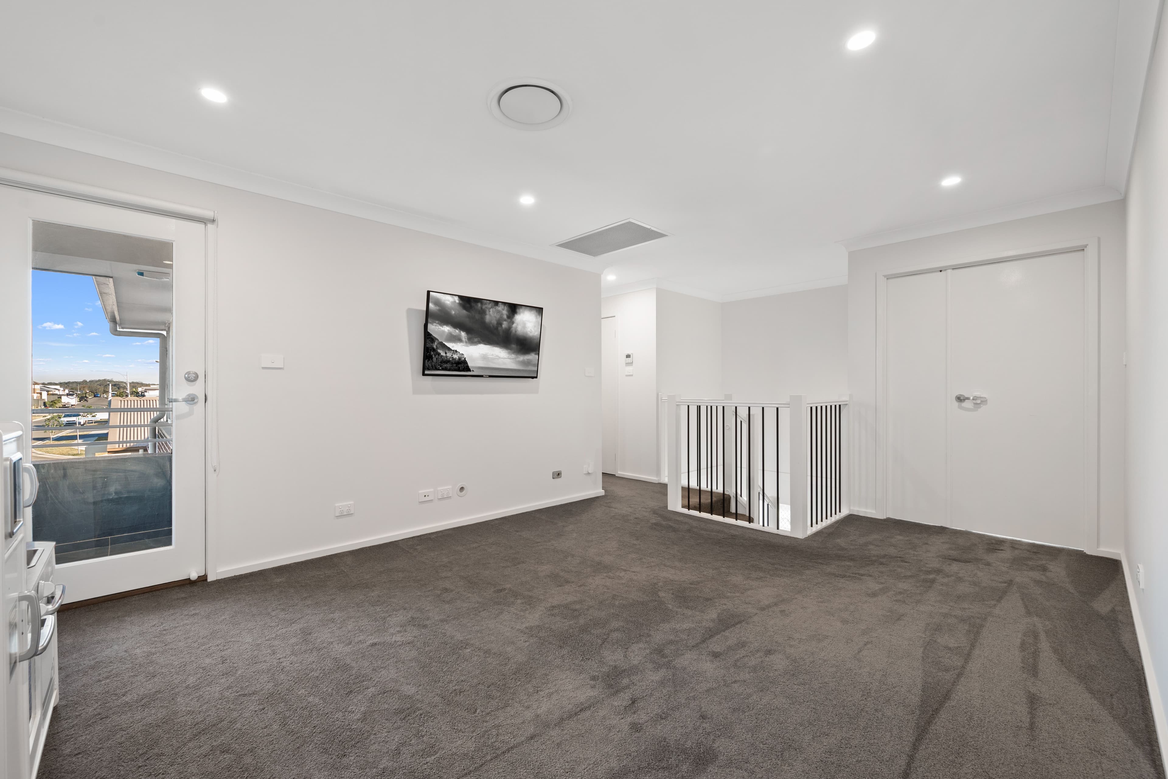 10 Waterglass Street, Spring Farm NSW 2570, Spring Farm - Thumbnail 5