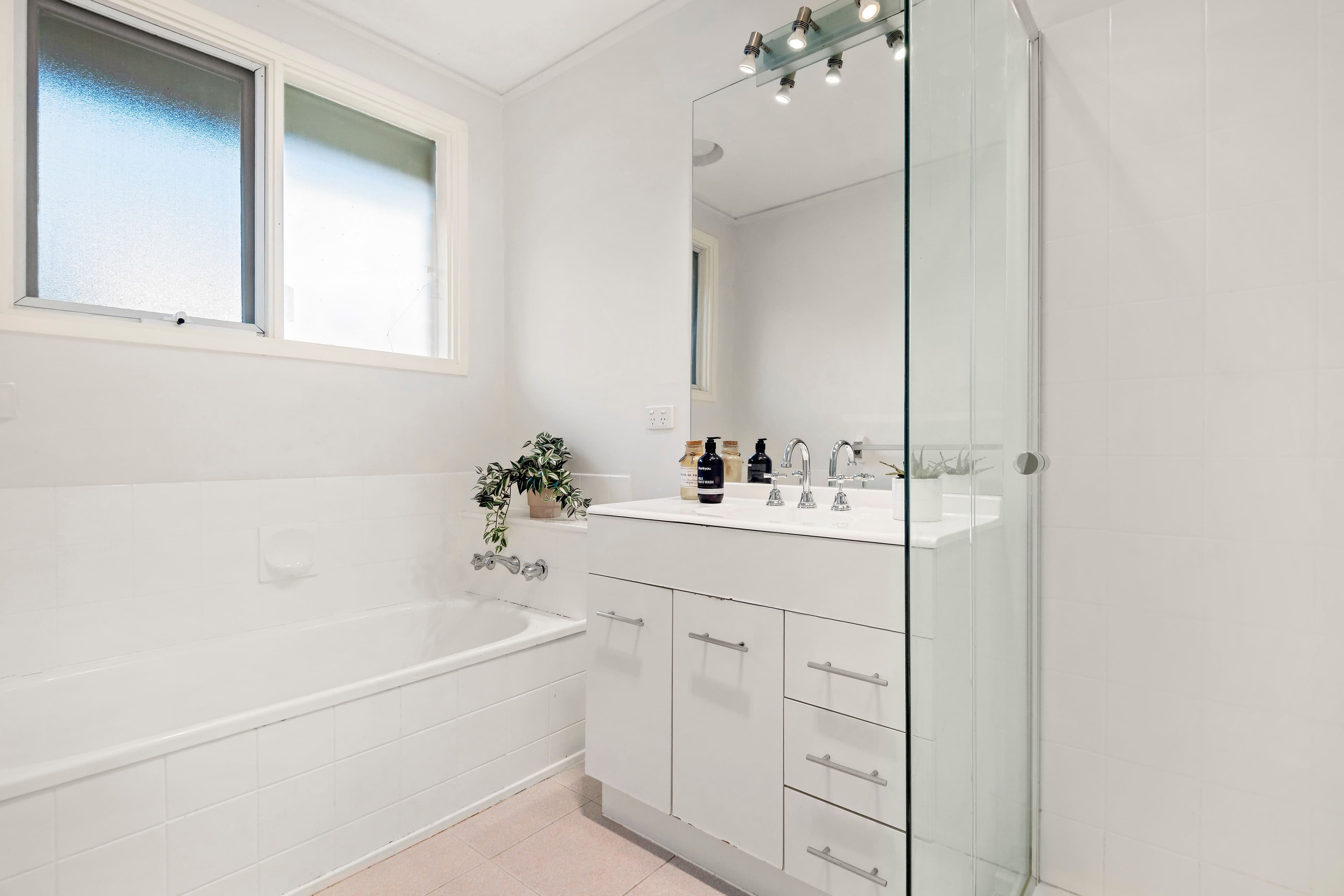 8 Akuna Avenue, Notting Hill VIC 3168, Notting Hill - Thumbnail 6