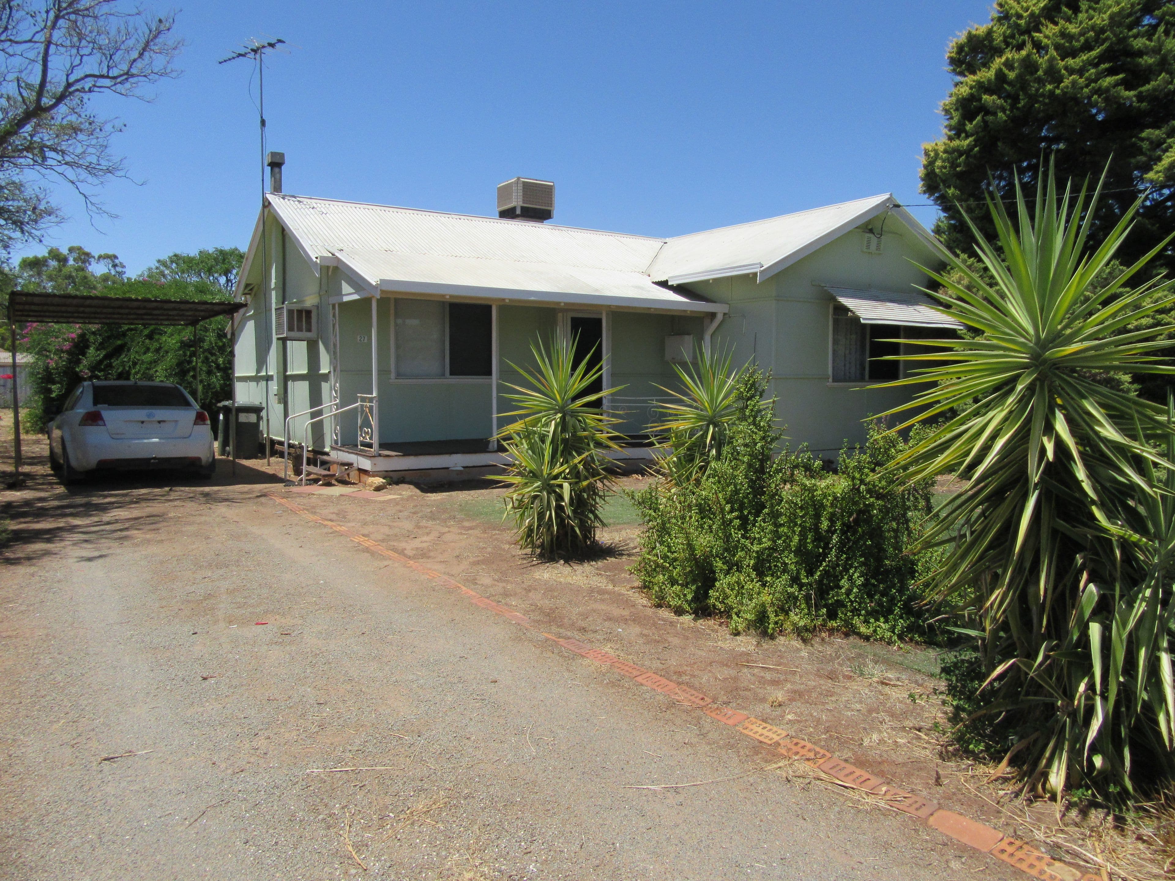 27 Mayrhofer Street, Three Springs WA 6519, Three Springs - Thumbnail 2