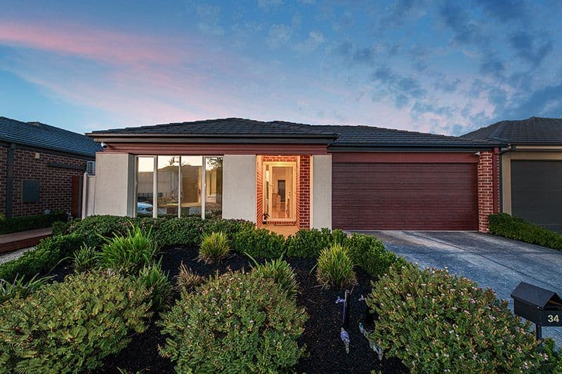34 Quarters Boulevard, Cranbourne West VIC 3977, Cranbourne West - Image 1