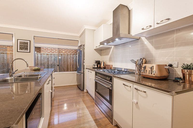 34 Quarters Boulevard, Cranbourne West VIC 3977, Cranbourne West - Thumbnail 2