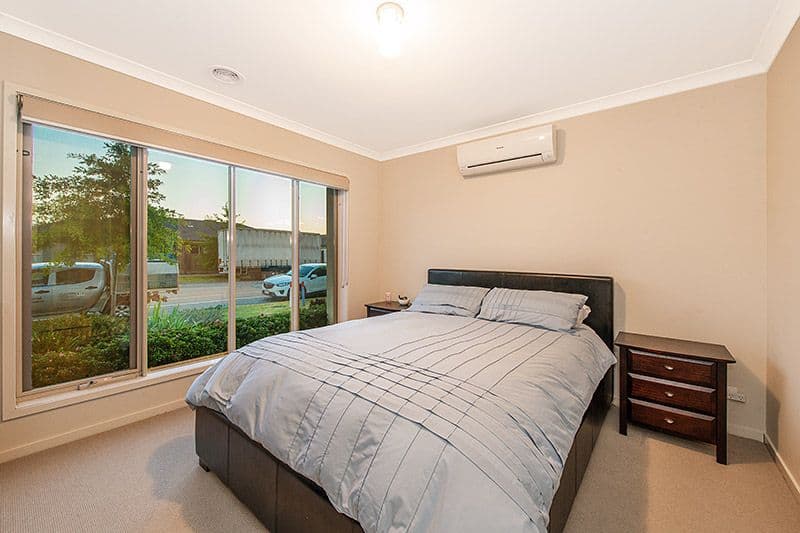 34 Quarters Boulevard, Cranbourne West VIC 3977, Cranbourne West - Thumbnail 6