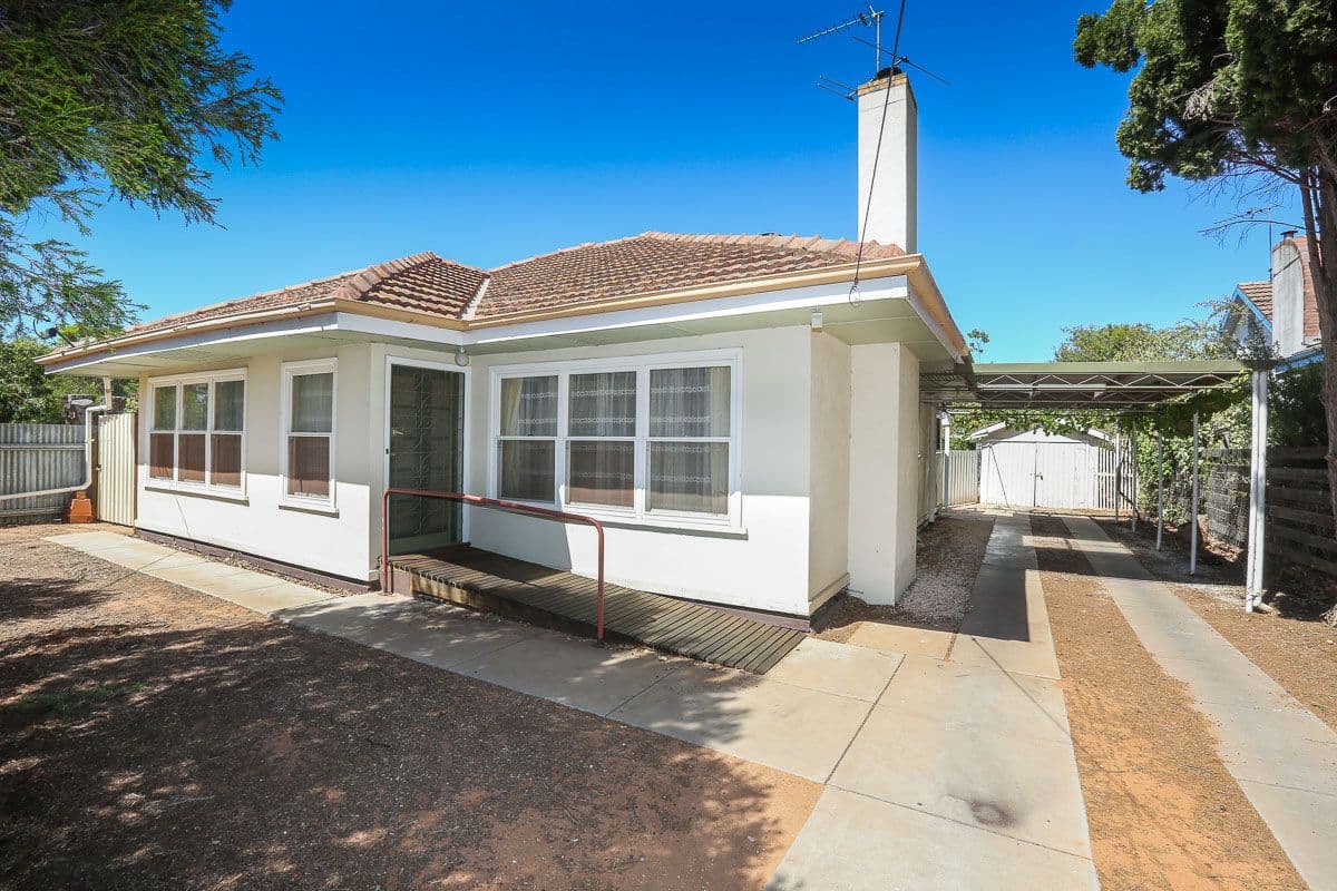 225 eleventh Street, MILDURA VIC 3500, Mildura - Image 1