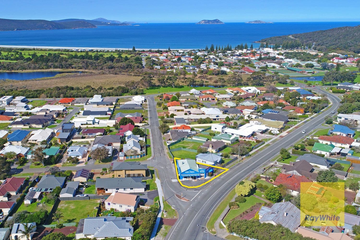 116 Middleton Road, Middleton Beach WA 6330, Middleton Beach - Thumbnail 2