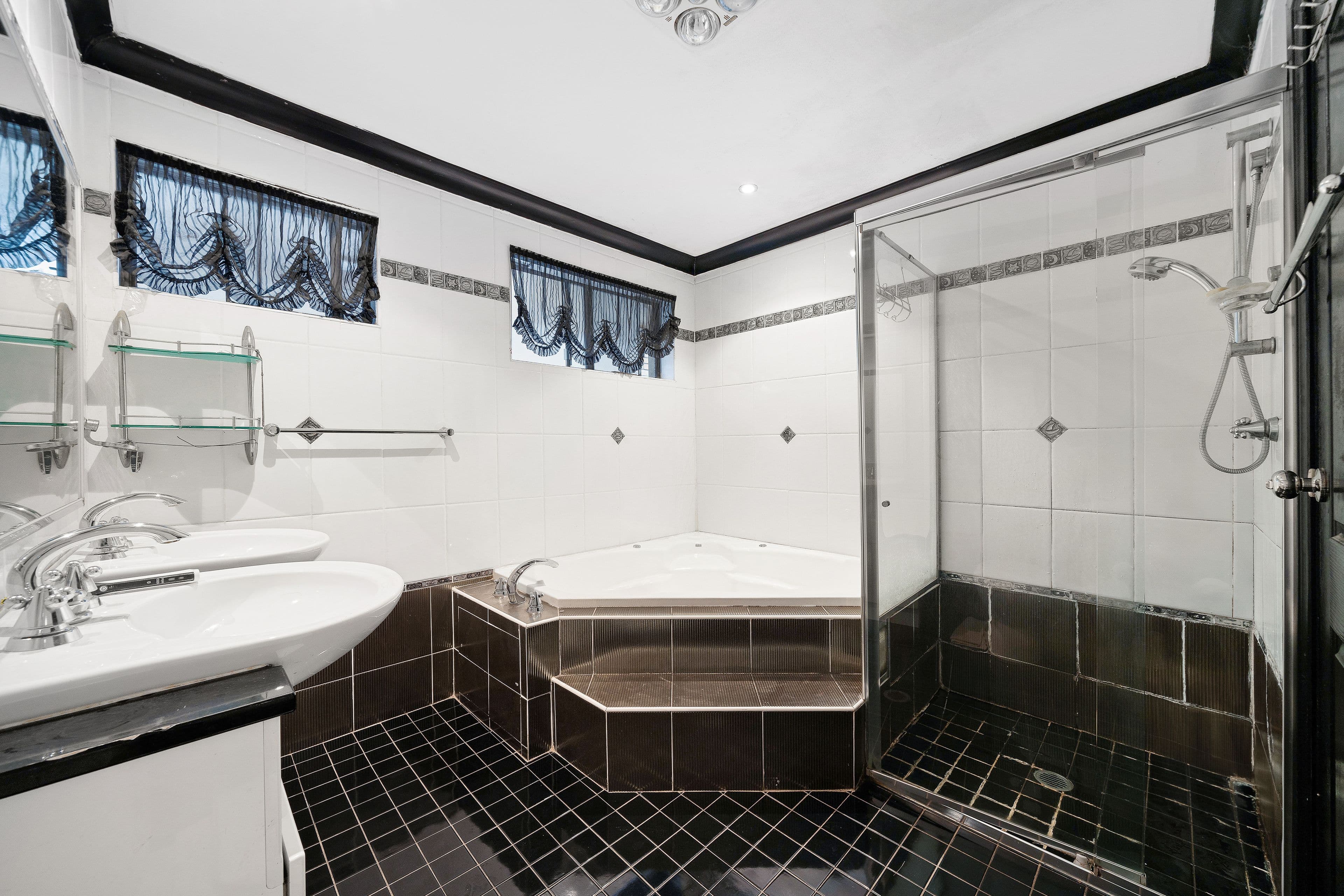 2A Charlescotte Avenue, Punchbowl NSW 2196, Punchbowl - Thumbnail 8