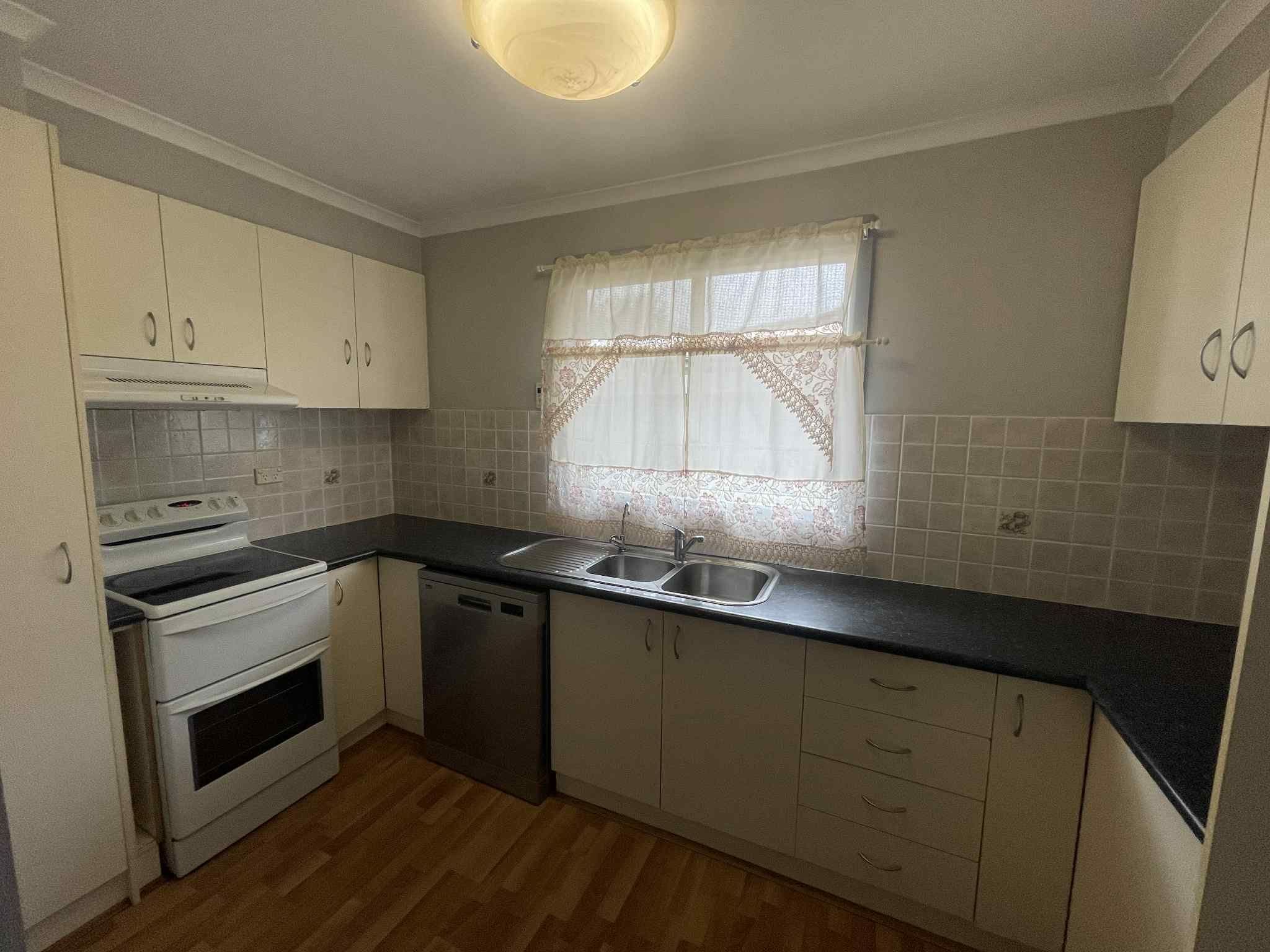 54 MIDDLETON Avenue, Griffith NSW 2680, Griffith - Thumbnail 5