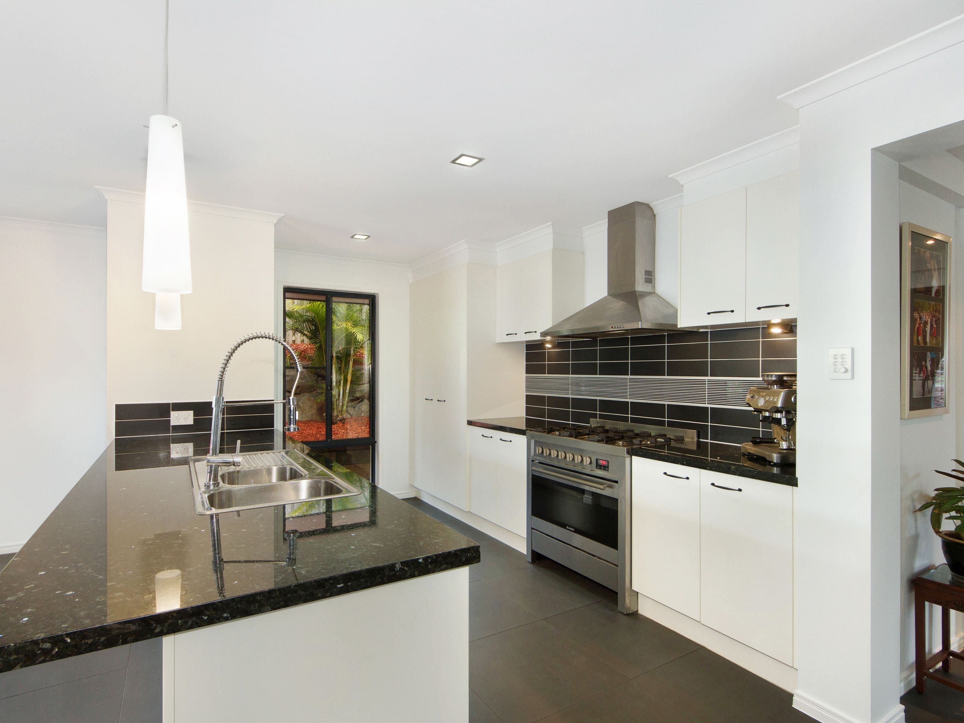 8 Saddle Back Street, Upper Coomera QLD 4209, Upper Coomera - Thumbnail 3