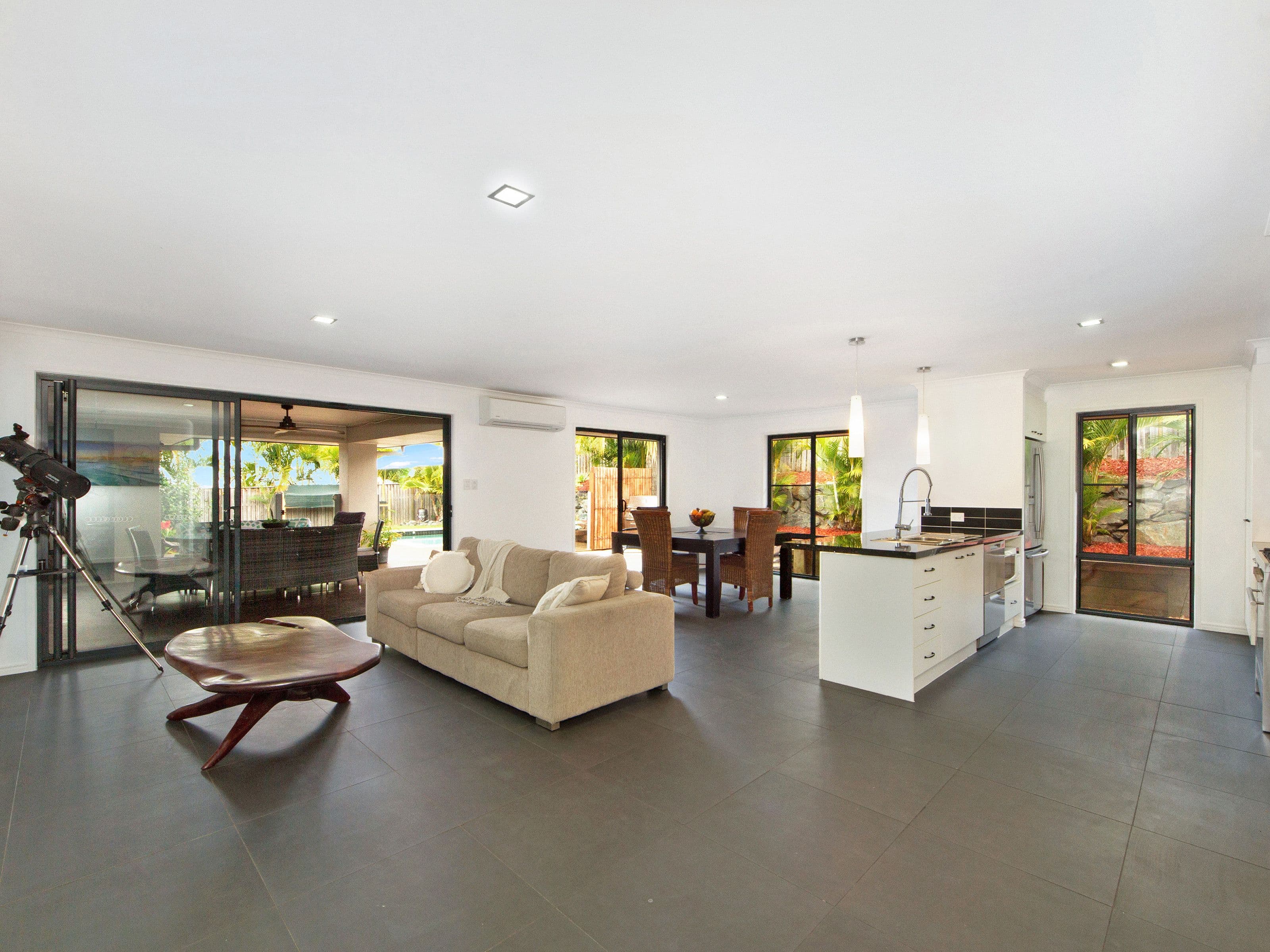 8 Saddle Back Street, Upper Coomera QLD 4209, Upper Coomera - Thumbnail 4