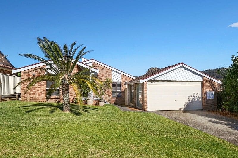 7 Highland Road, Green Point - Image 1