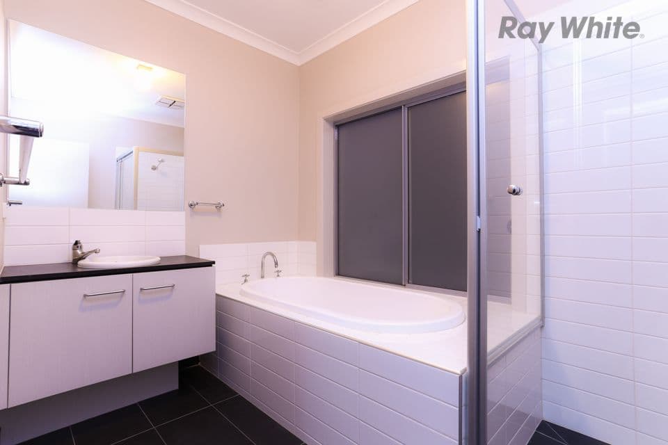 5 Hobart Way, Taylors Hill VIC 3037, Taylors Hill - Thumbnail 7