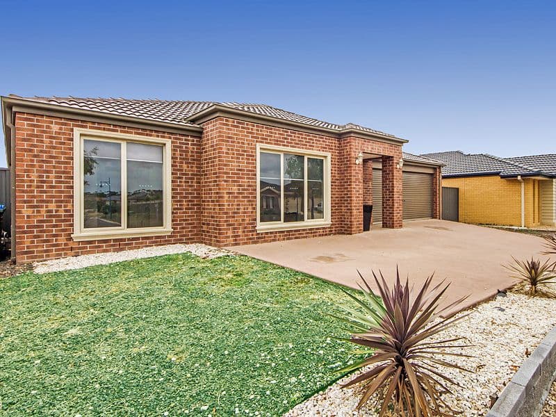 8 Murdeduke Crescent, WYNDHAM VALE VIC 3024, Wyndham Vale - Thumbnail 3