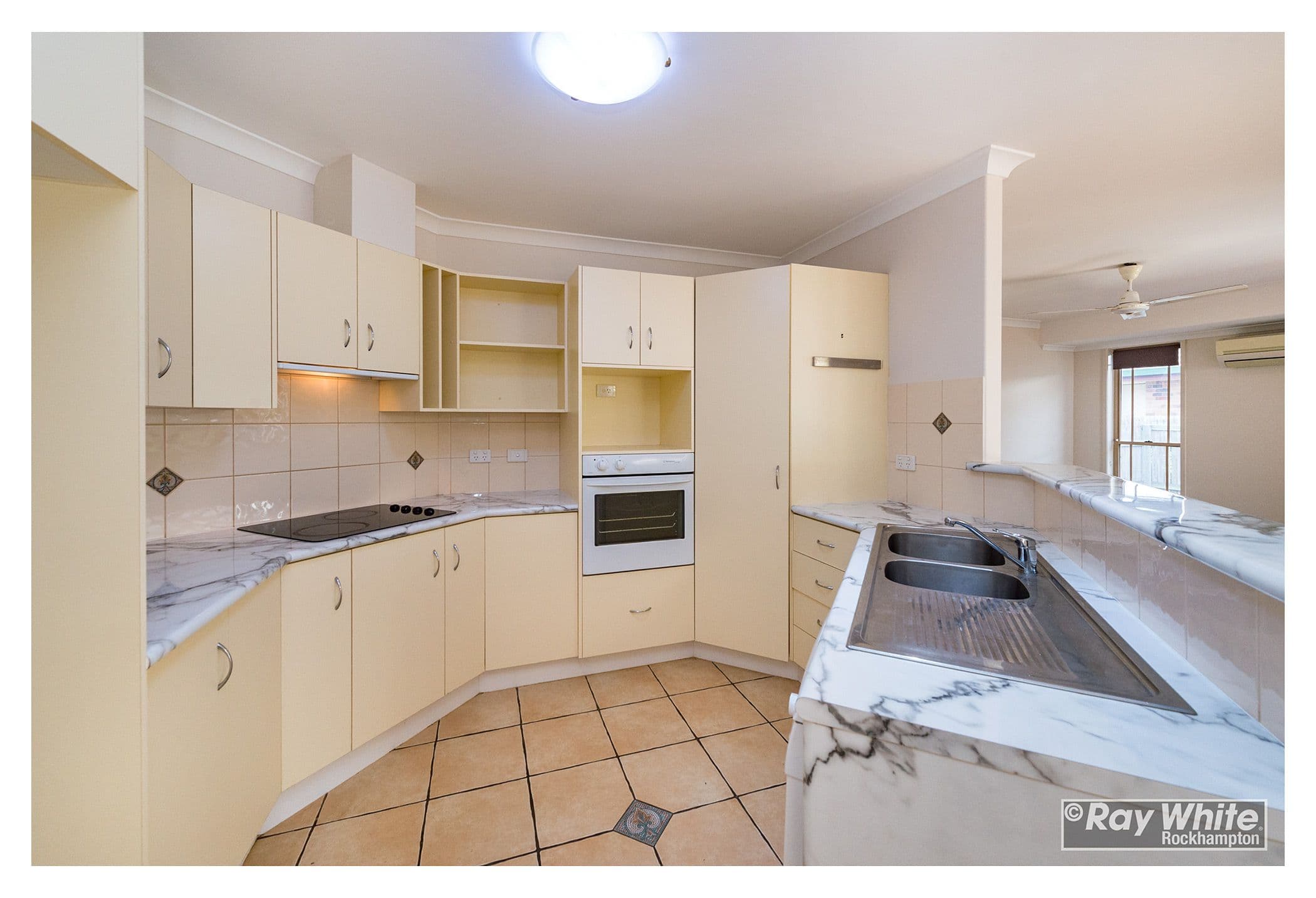 24 Anna Street, Norman Gardens QLD 4701, Norman Gardens - Thumbnail 2