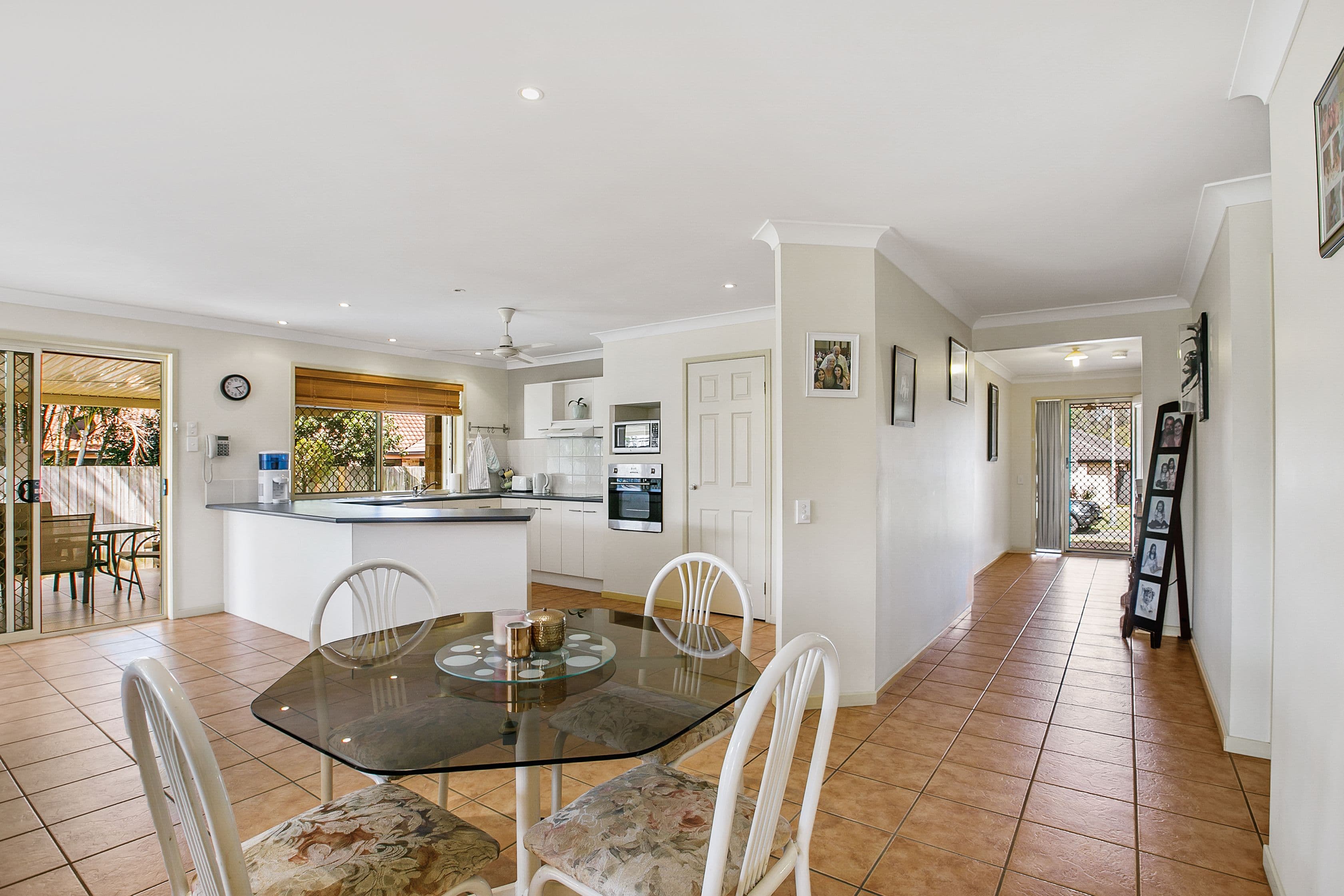 11 Sherwood Court, Alexandra Hills QLD 4161, Alexandra Hills - Thumbnail 3