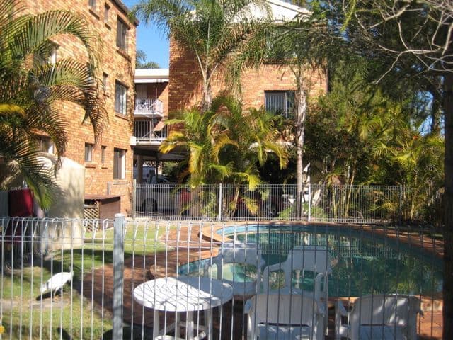 28 Hunter Avenue, LABRADOR QLD 4215, Labrador - Thumbnail 4