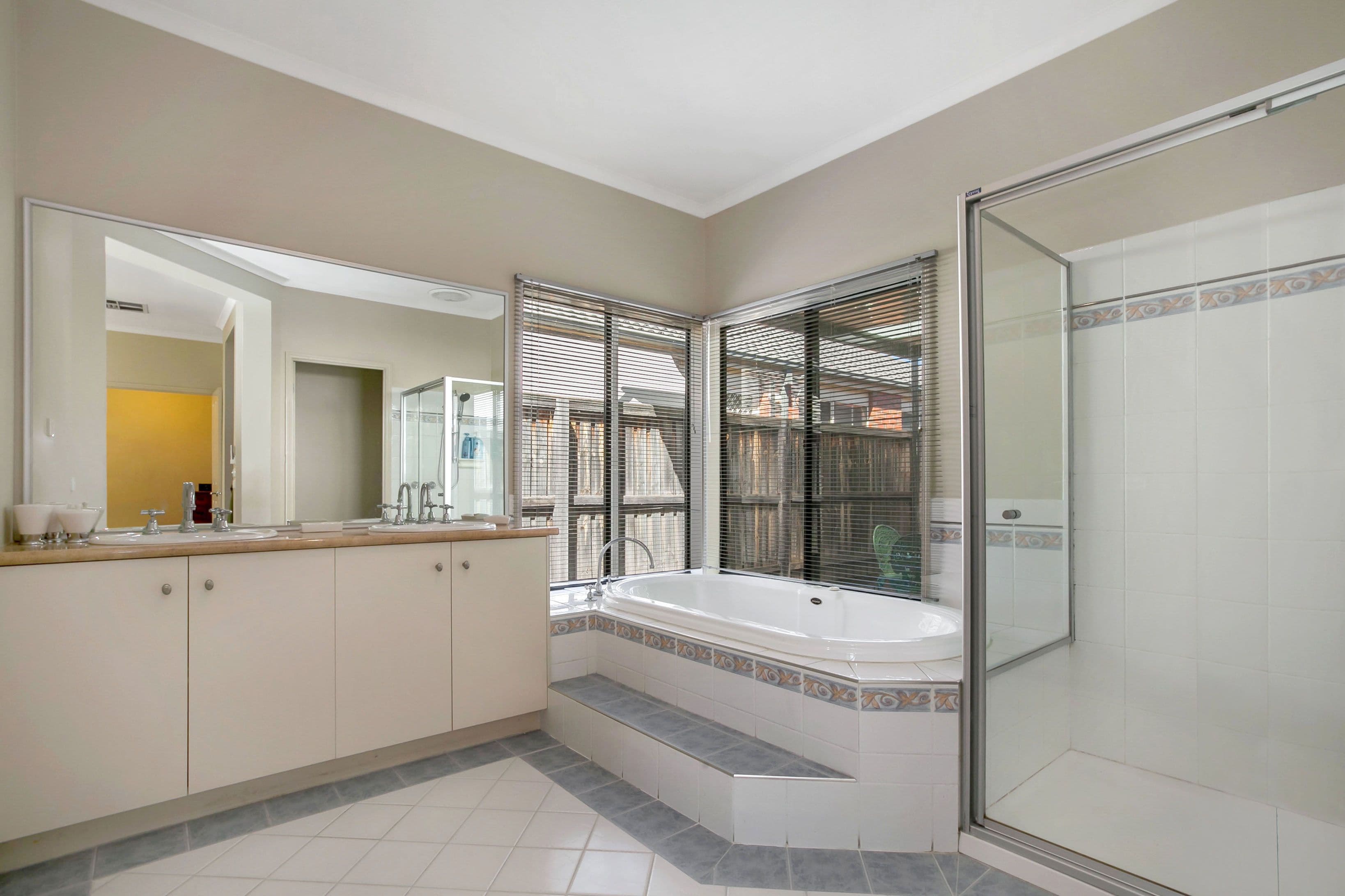 7 Masked Owl Road, South Morang VIC 3752, South Morang - Thumbnail 8