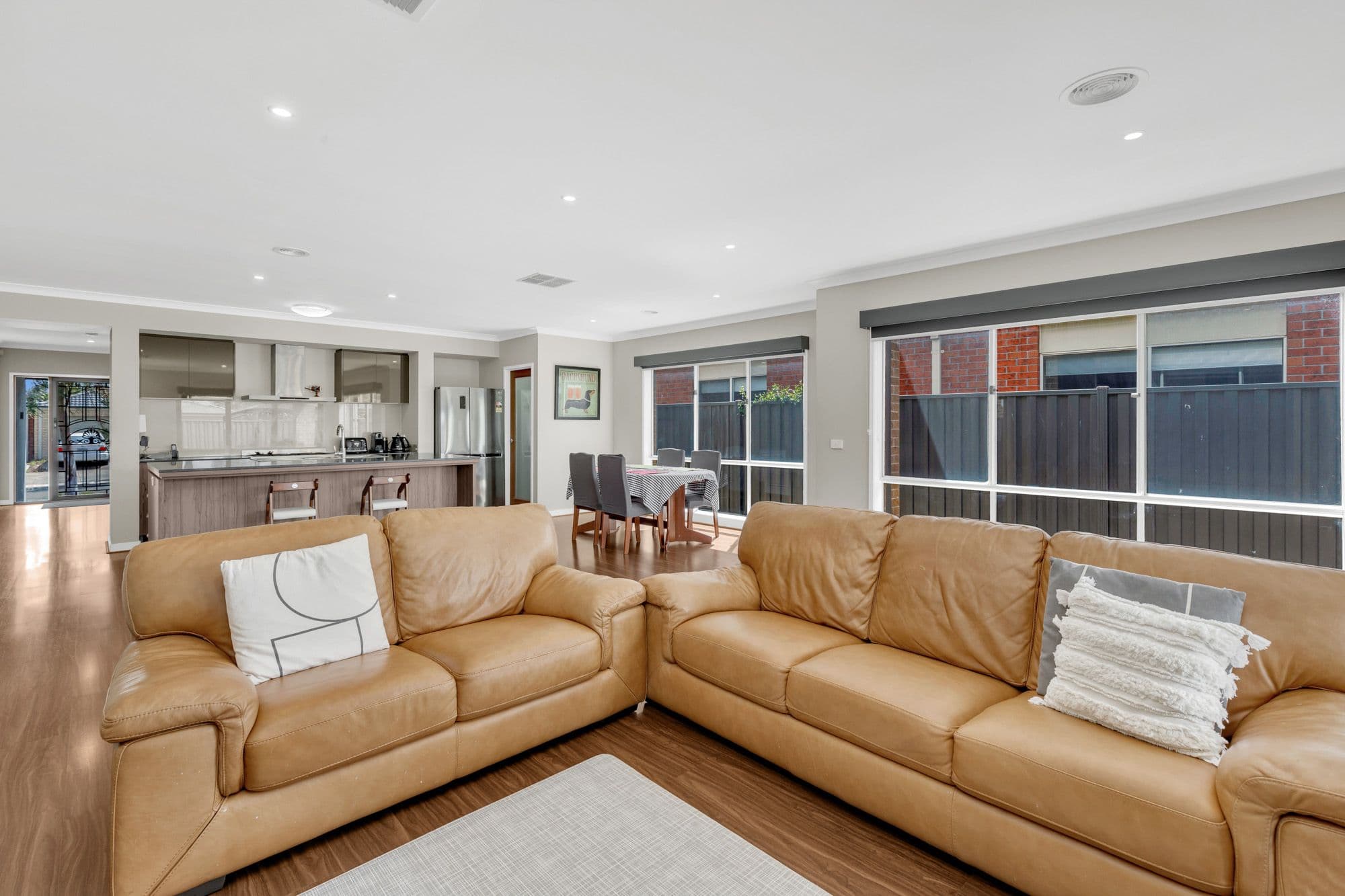 15 Heathcote Road, MANOR LAKES VIC 3024, Manor Lakes - Thumbnail 2